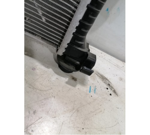 Радиатор охлаждения двигателя