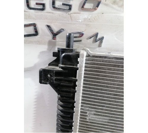 Радиатор охлаждения двигателя