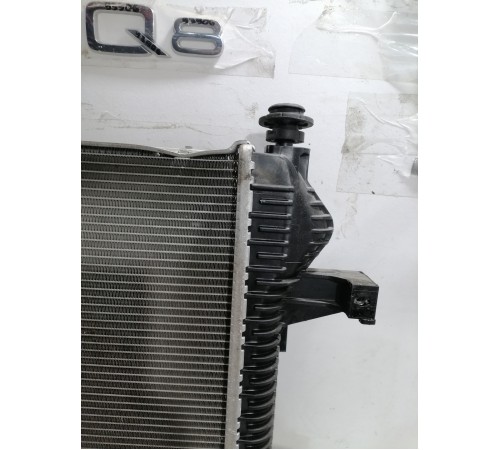 Радиатор охлаждения двигателя