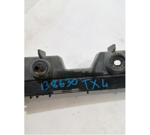 Кронштейн крепление заднего бампера центральный