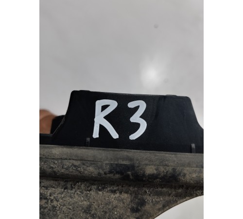 Решетка вентиляционная (задняя правая)