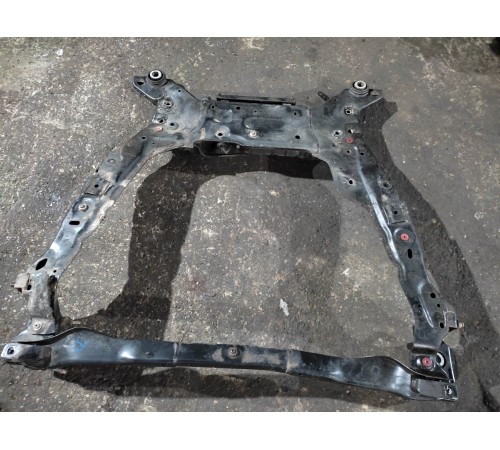 Подрамник передний