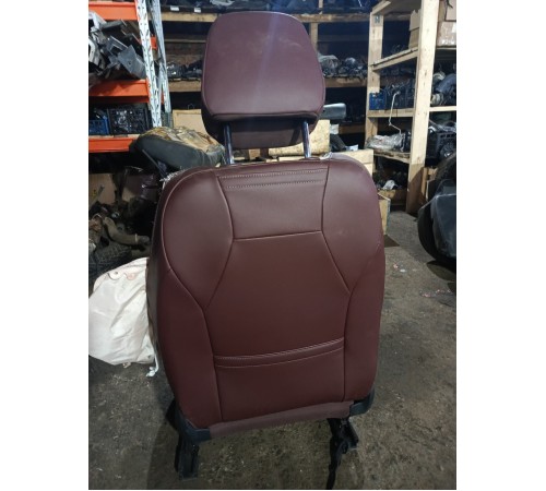 Сиденье переднее левое