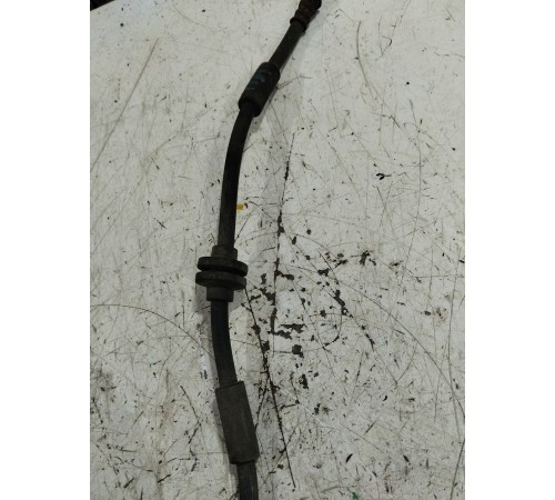 Тормозной шланг передний правый