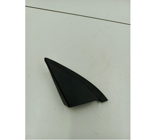 Угол двери передний левый внутренний