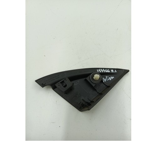 Угол двери передний левый внутренний