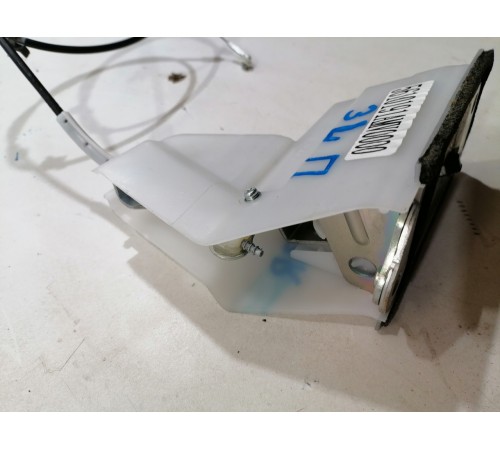 Передний замок левой сдвижной двери