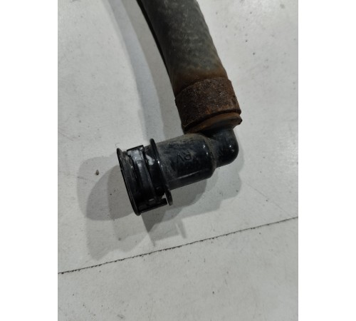 Патрубок системы охлаждения