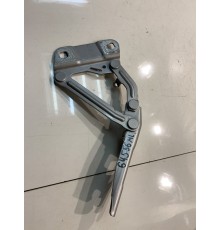 Петля капота (правая)