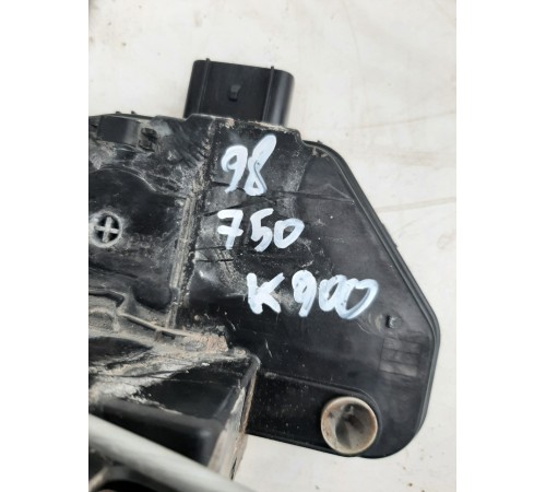 Замок двери (передний левый)