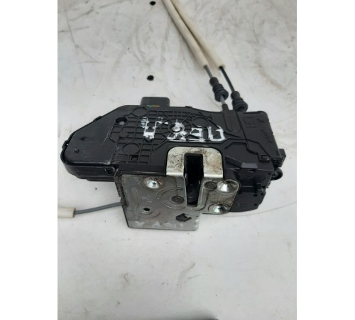 Замок двери (передний левый)