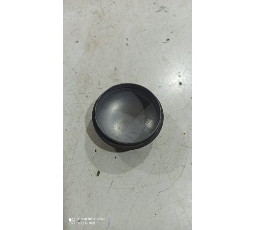 Колпачек стойки переднего амортизатора