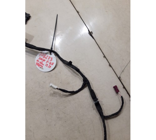 Электропроводка обшивки двери(передняя правая)