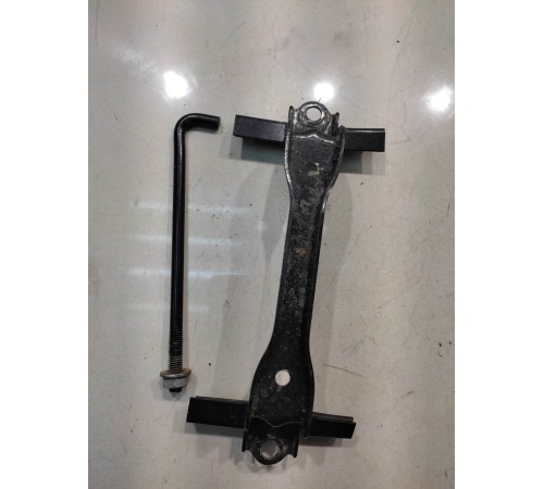 Кронштейн аккумулятора