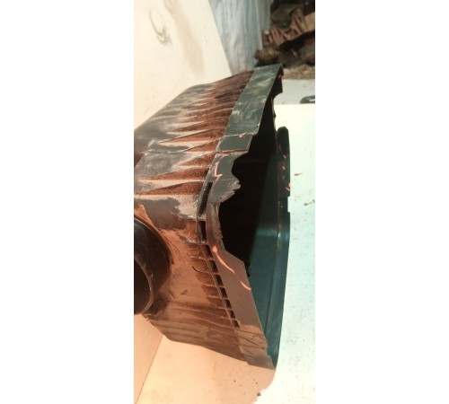 Корпус воздушного фильтра   Верхняя часть