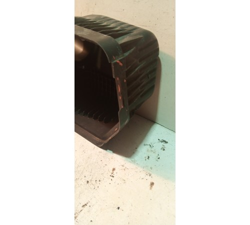 Корпус воздушного фильтра   Верхняя часть