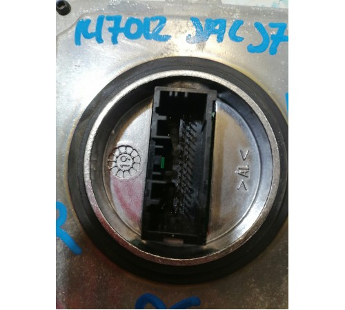 Блок розжига фар правый