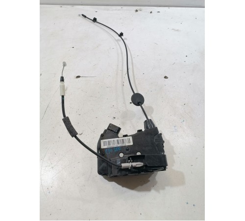 Замок двери задний правый