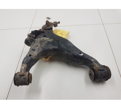 Рычаг передний левый нижний