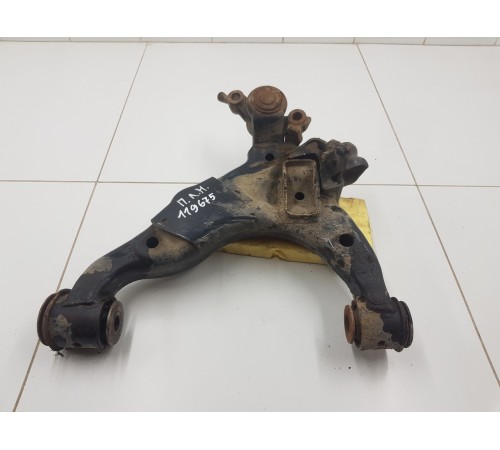 Рычаг передний левый нижний