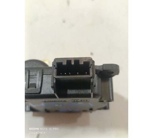 Моторчик заслонки печки