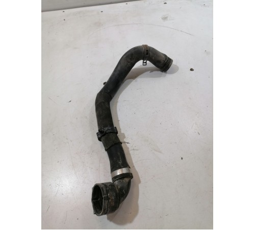 Патрубок системы охлаждения