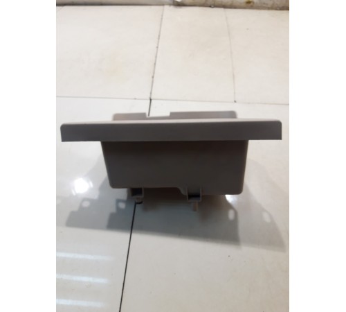 Ниша багажника боковая(бардачок)