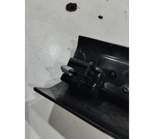 Накладка порога (задняя, левая)