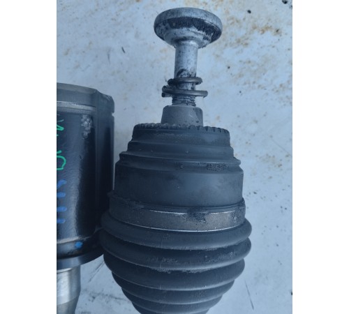 Привод(полуось) передний правый