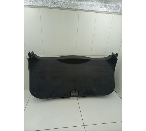 Обшивка двери крышки багажника