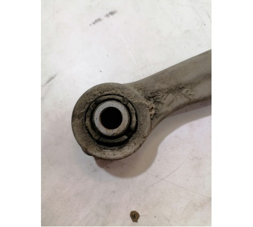 Рычаг подвески задний правый верхний