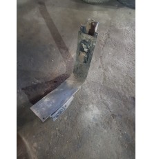 Кронштейн крепление топливного бака