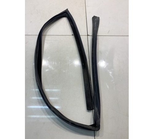 Резинка стекла(передняя,левая)