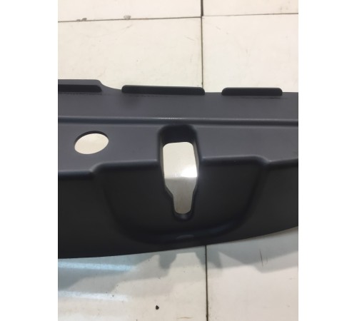 Накладка замка багажника