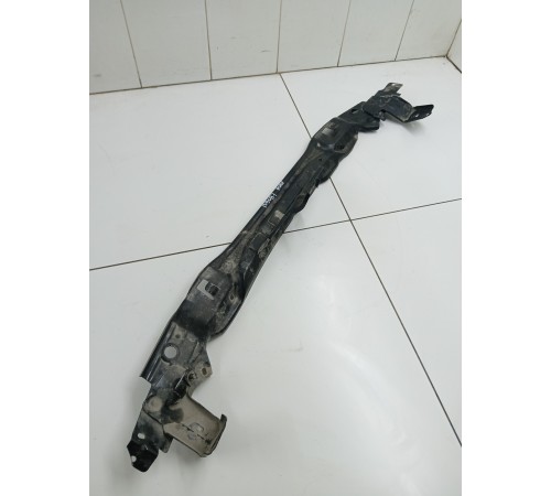 Планка радиатора (передней панели)