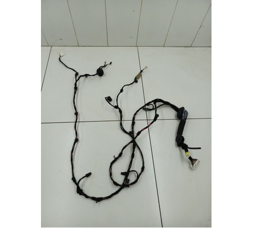 Электропроводка двери крышки багажника