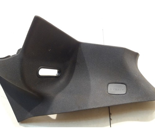 Обшивка стойки (задняя, правая)