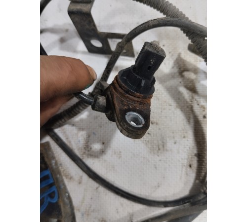 Датчик ABS передний правый