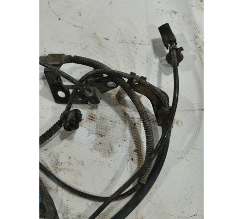 Датчик ABS передний правый