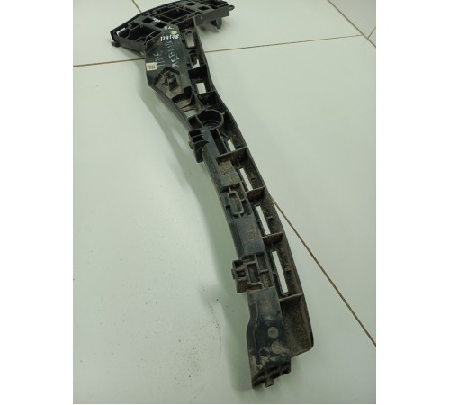 Кронштейн переднего бампера левый