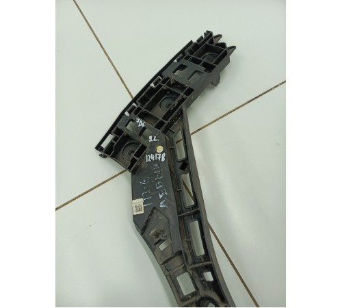 Кронштейн переднего бампера левый