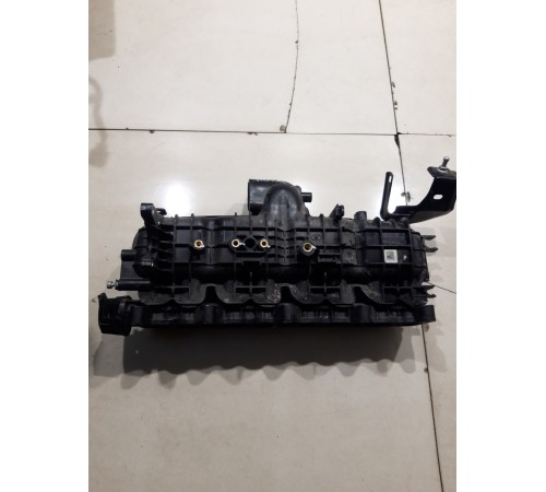 Впускной коллектор