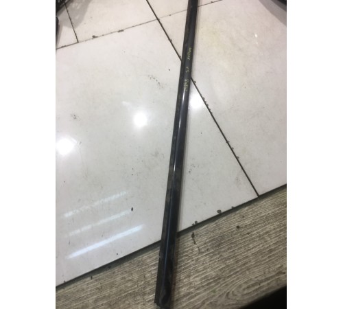 Уплотнитель двери (задний, левый)