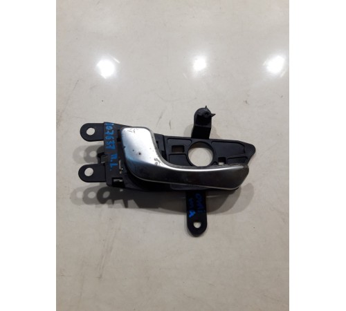 Ручка двери (передняя левая внутренняя)