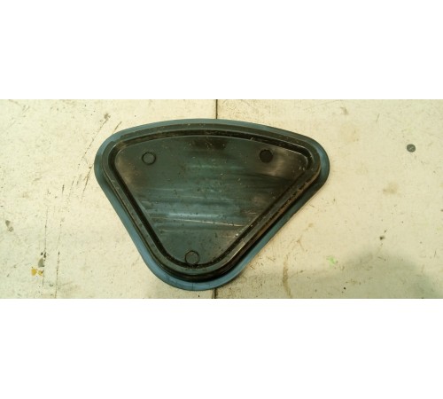 Заглушка двери передней правой