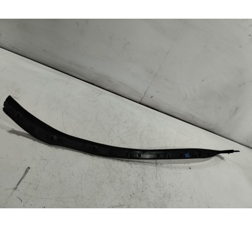 Уплотнитель двери задний правый