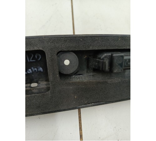 Накладка крышки багажника