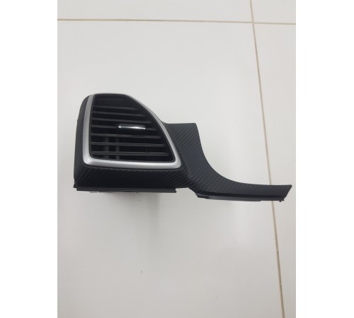 Воздушный дефлектор передний левый