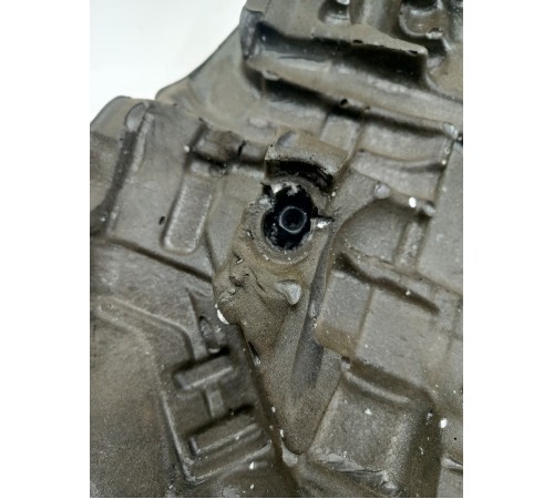 Декоративная крышка двигателя