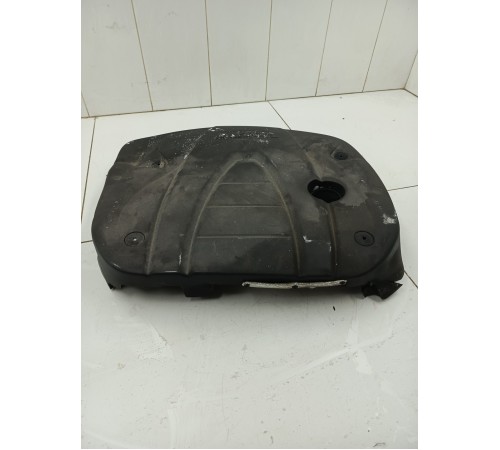 Декоративная крышка двигателя